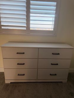 White 6-Drawer Double Dresser