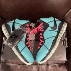 Nike LeBron 8 South Beach Size 10