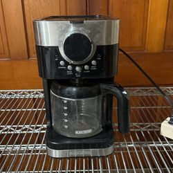 Black & Decker coffee pot