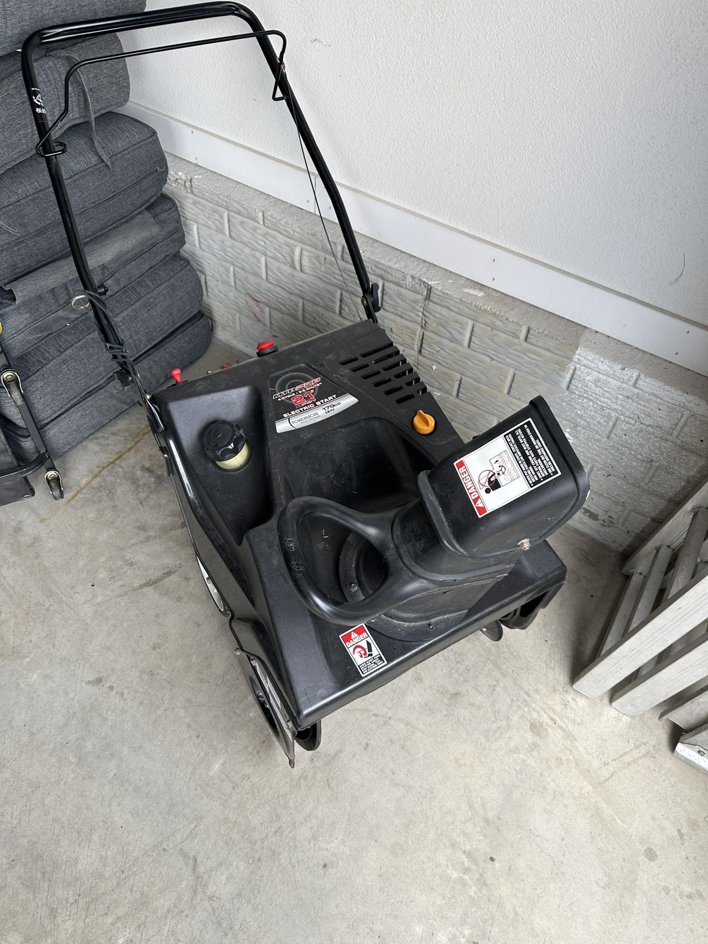 MTD Pro Snow Blower for Sale in Norwalk, IA OfferUp