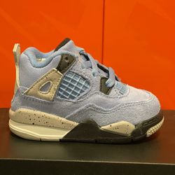 Jordan 4 Retro University Blue