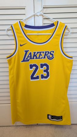 Los Angeles Lakers LeBron James Jersey (men's small)