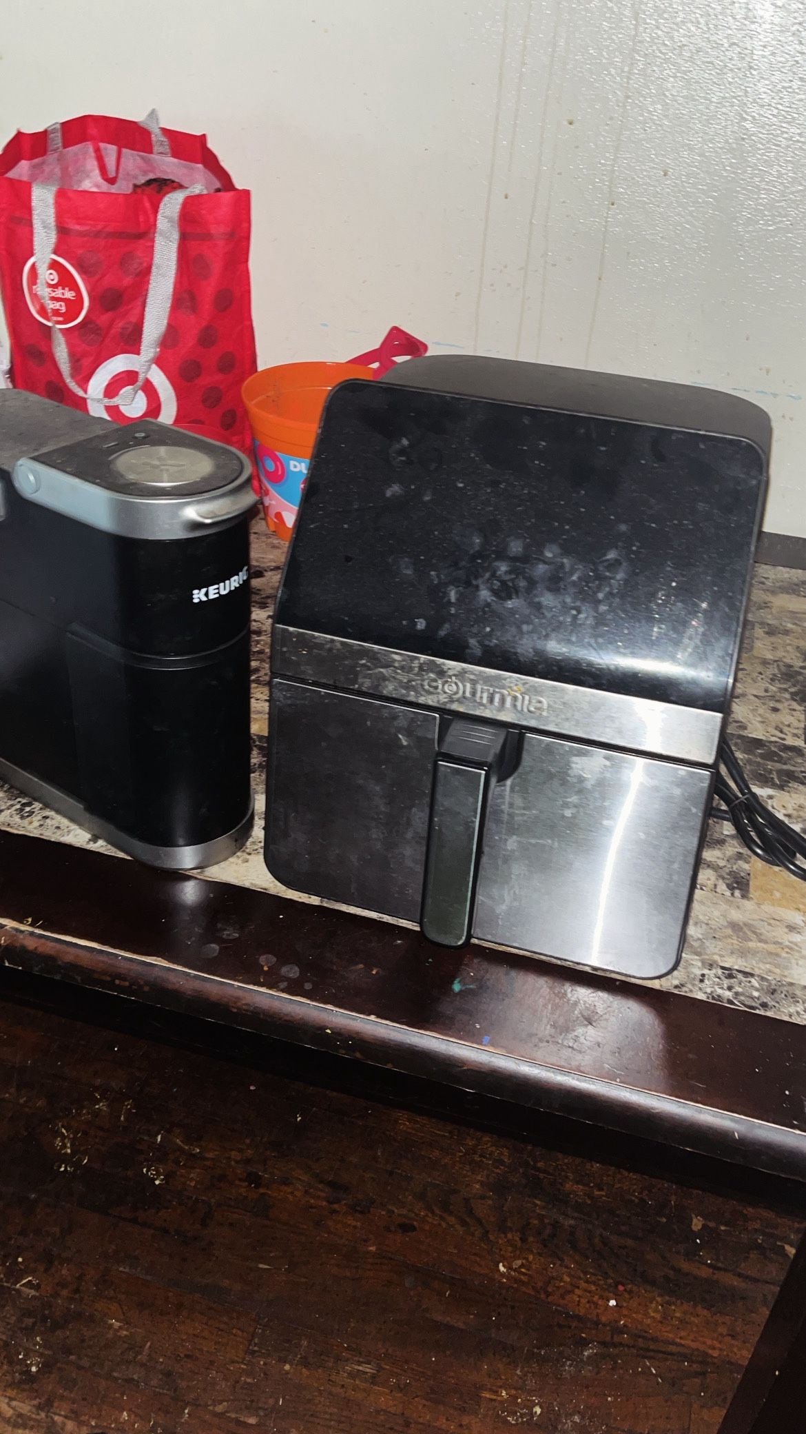 Air Fryer , Microwave, & Coffe maker