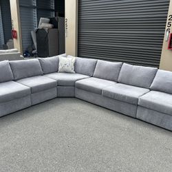 Sectional Couch 