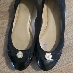 Michael Kors Shoes Size 8