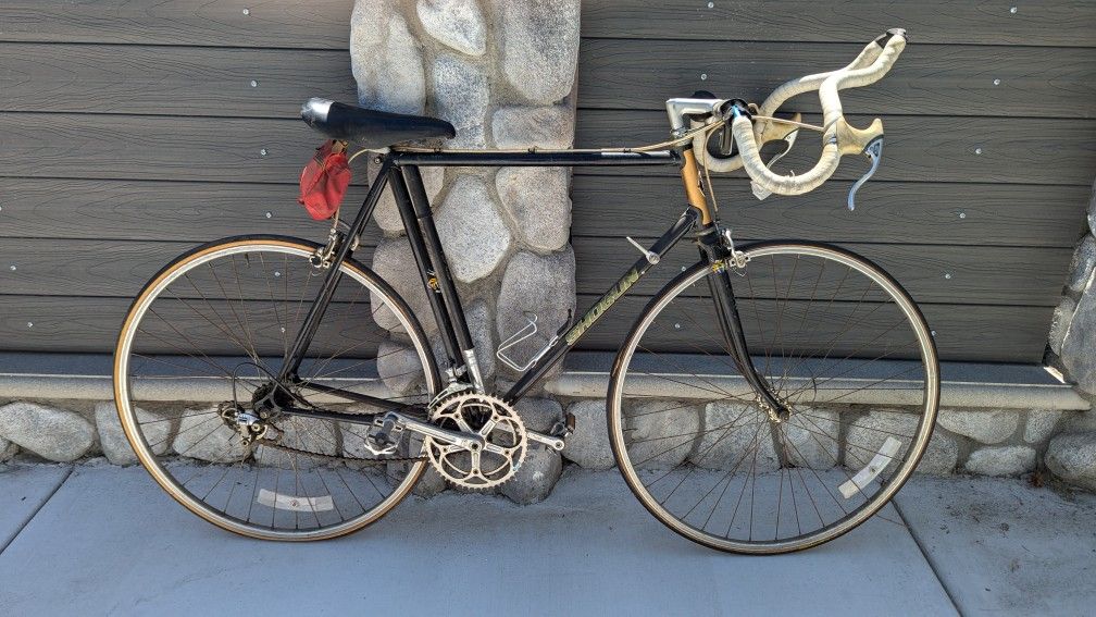 Vintage Shogun Road Bike With Shimano 600 Components