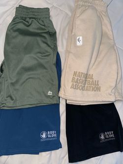 Boys shorts size M/L total of 4