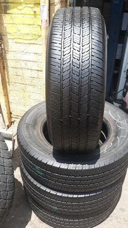 4/llantas usadas en buenas condiciones