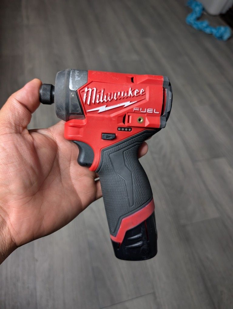 Milwaukee M12 FUEL 1/4" Hex Impact
