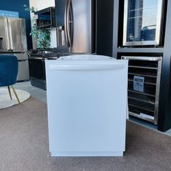 Frigidaire 24 White Built-In Dishwasher - FFIDTW  7 VX