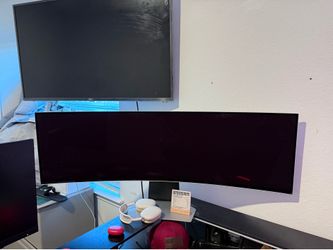 Samsung curved monitor