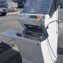 2022 JAC Chute Bread Slicer LCL 450/13