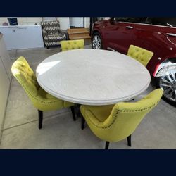 60" Solid Table & Studded Chartreuse Chairs