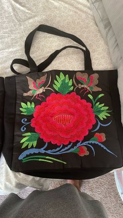 Bolsa Bordada / Handmade