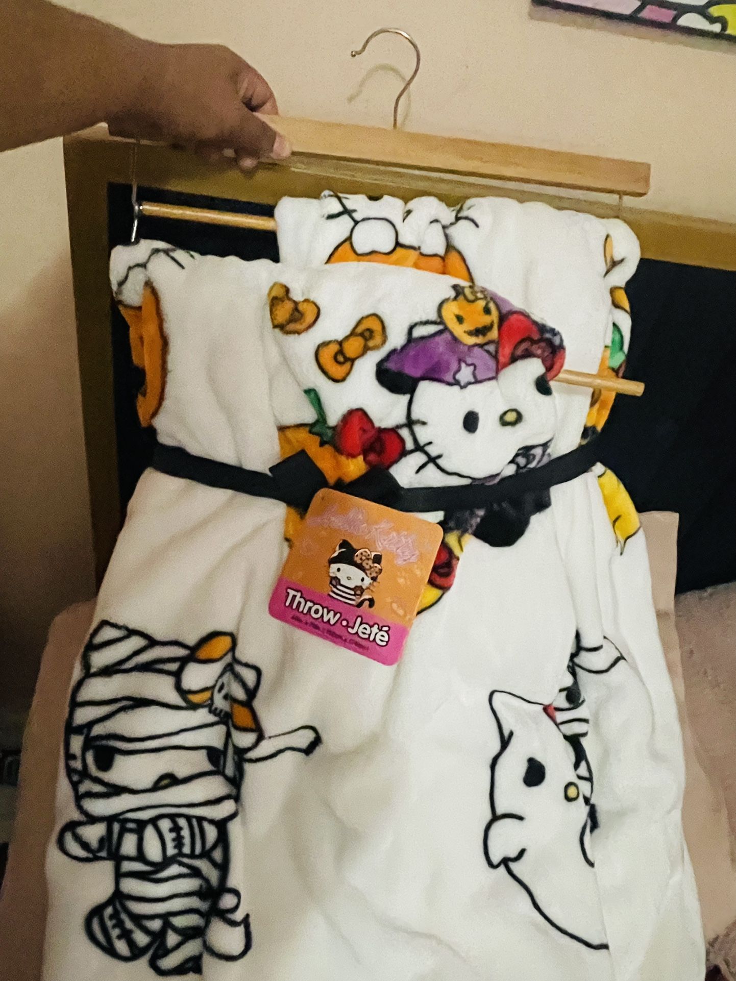 Hello Kitty Halloween Blanket New
