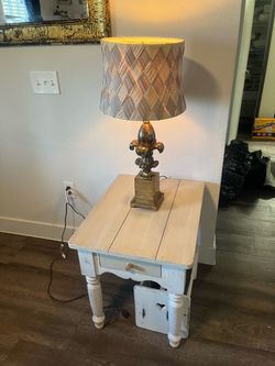 Vintage table set of two needs to be painted
