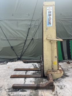 ECOA EZ-Stacker Electric Straddle Pallet Jack