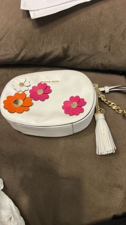 Lot of 5 designer purses