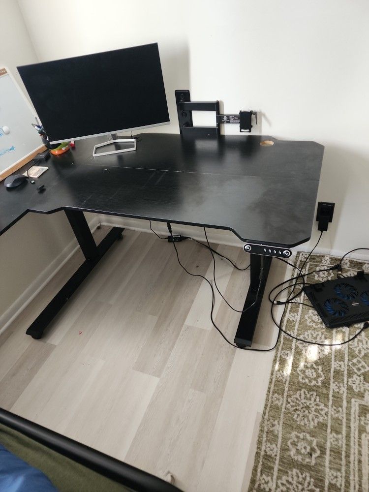 Adjustable Desk