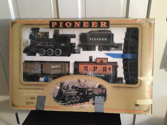 New Bright Pioneer Authenticated Early American Railroad Train (1995)