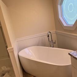 Bathroom Fiberglass Acrylic Bathtub.  Soaking Tub