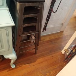 CUTE BAR STOOLS AT PICKY PINCHERS 801 TURNER ST CLEARWATER OPEN TODAY 12-6 FREE DELIVERY 