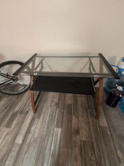 Computer desk