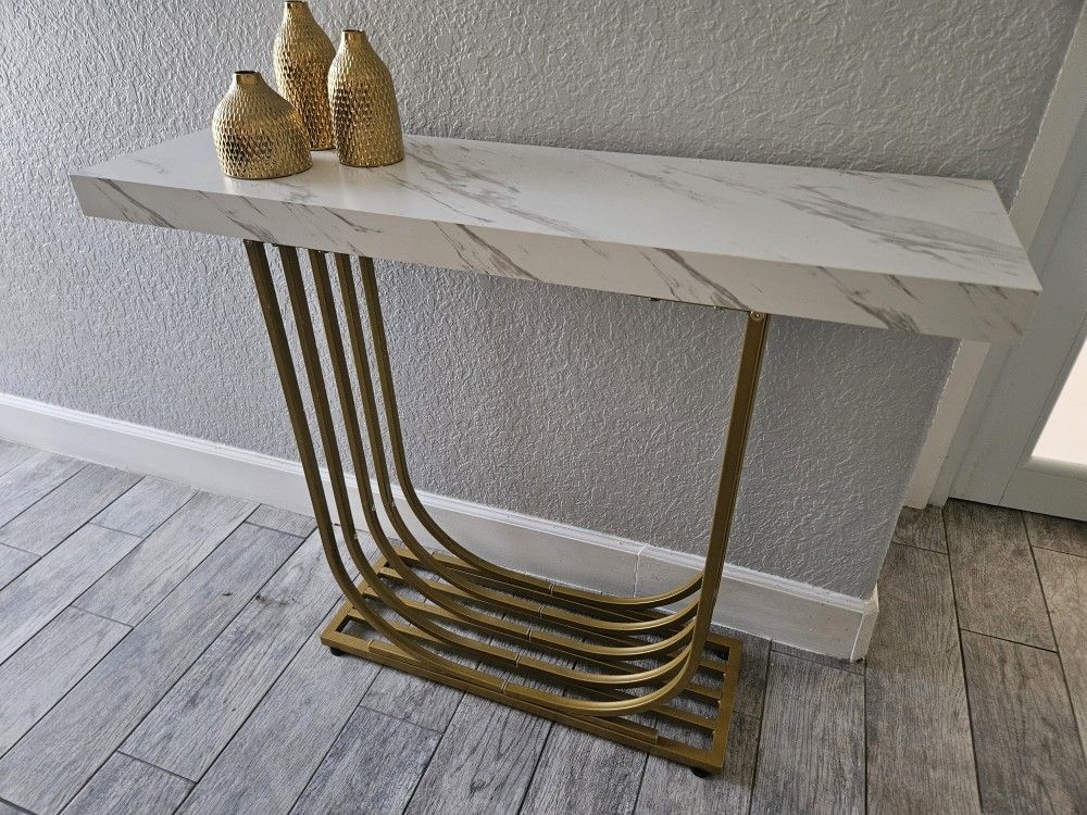 ENTRY WAY TABLE
