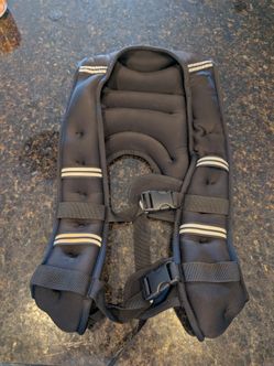​Black 12lb Weighted Workout Vest