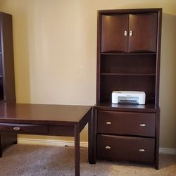 Nice Desk And Shelves 