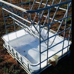 No Waste Hay Feeder