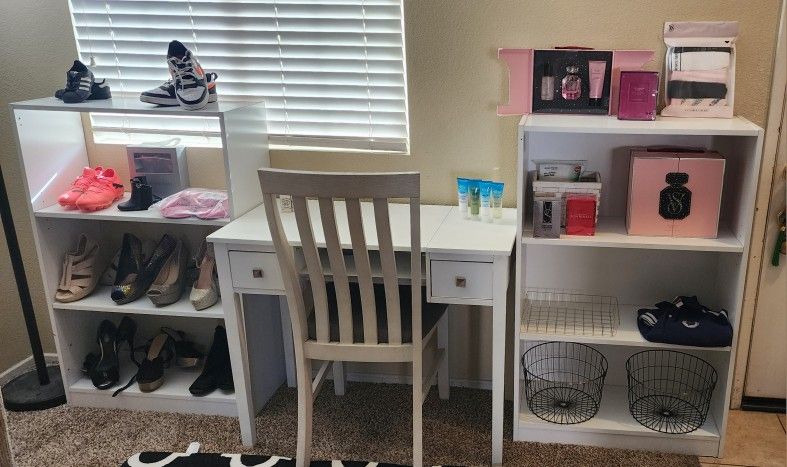 Everything In Pictures For Sale