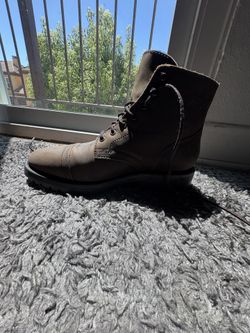 Size 8 Brand New Thursday Boots Never Used