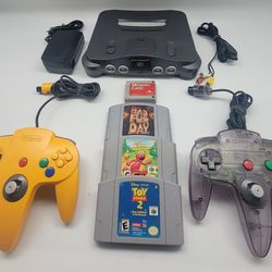Nintendo 64 with 3 games & 2 controllers