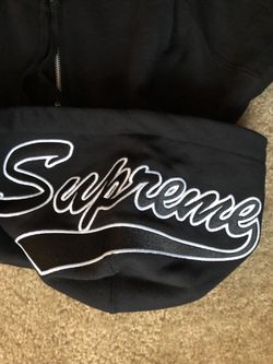 Supreme hoodie