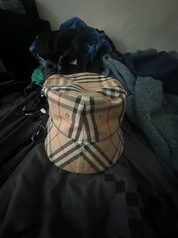 Bucket hat