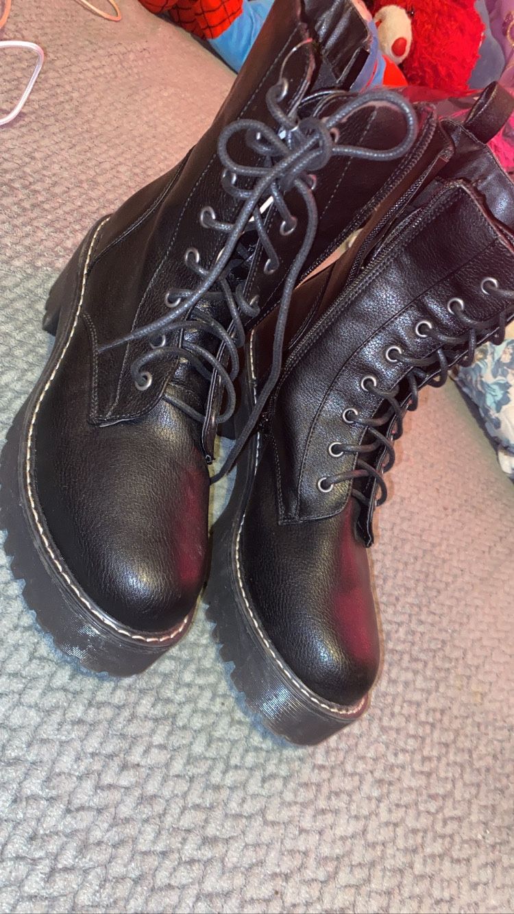 Black Platform Boots