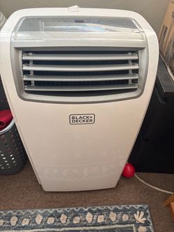 Moving Sale! Portable AC Black + Decker