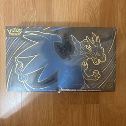 Pokémon TCG: Mega Charizard X ex Ultra-Premium Collection
