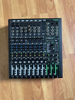 Mackie ProFX12v3 Mixer