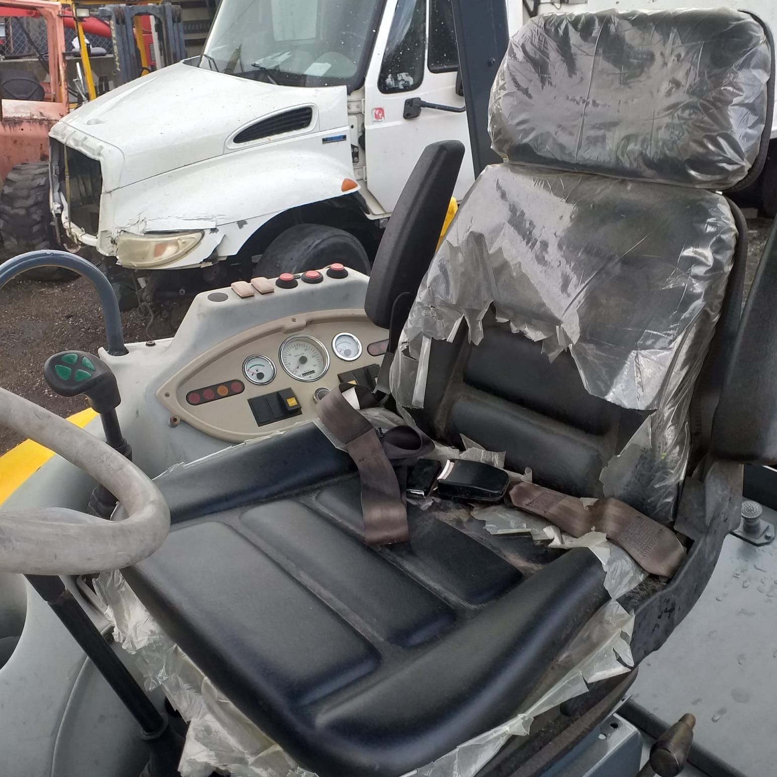 2009 Komatsu WB140-2N