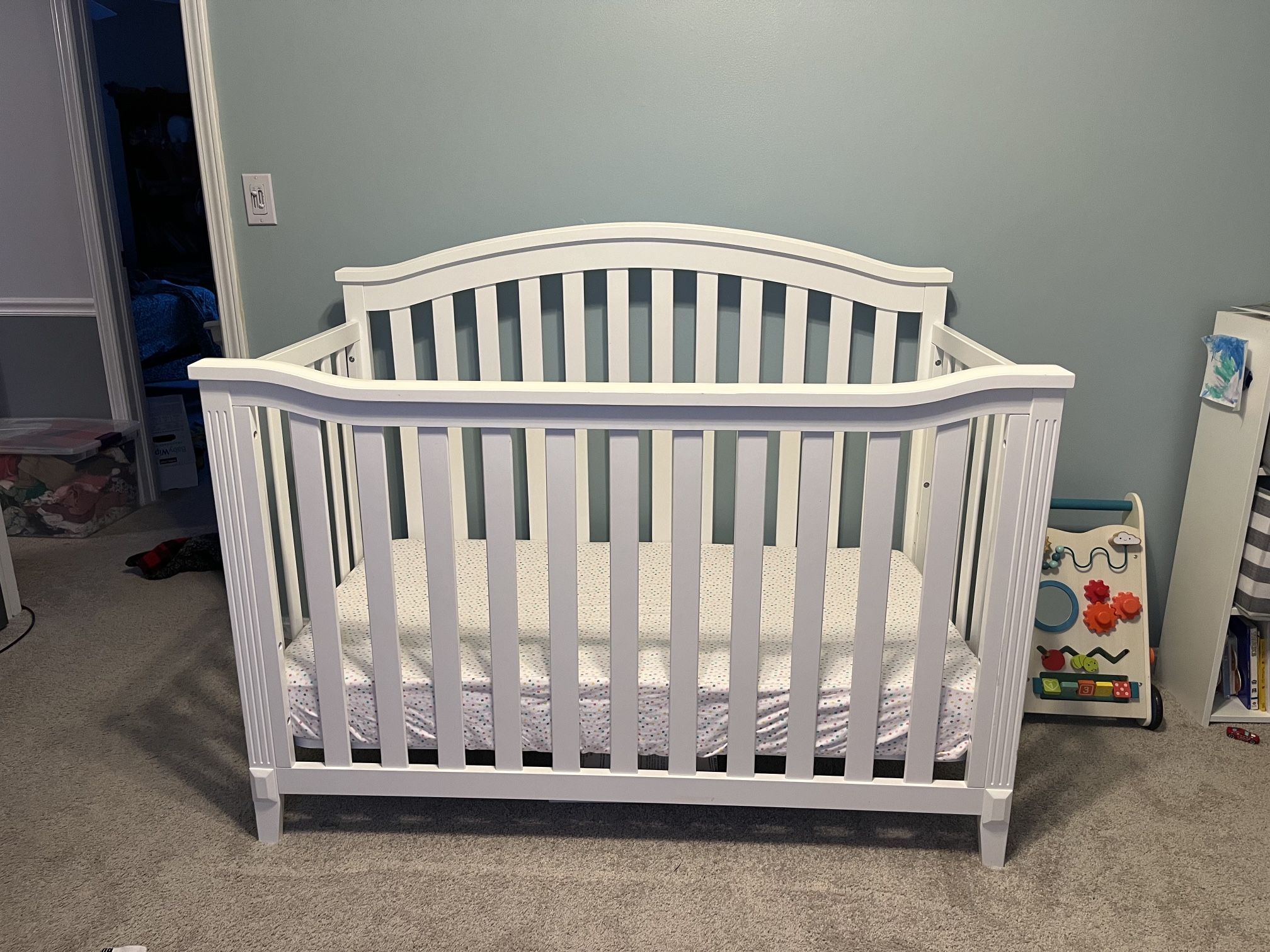 Sorelle Berkley Convertible Crib