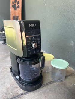 Ninja CREAMi Deluxe 11-in-1 Ice Cream Maker (XL 24oz Pints)