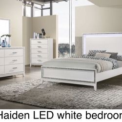 New LED White Queen Bedroom 4pc Set We Finance $39 Initial Payment 