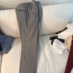 Eleventy pleated slacks sized M
