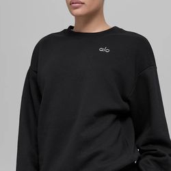 ALO Black Accolade Pullover Women’s Sweatshirt Size Medium Silver Logo Peeled