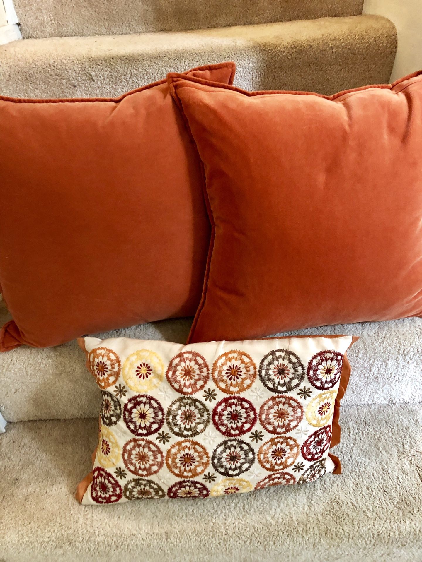 MOVING SALE. Couch pillows