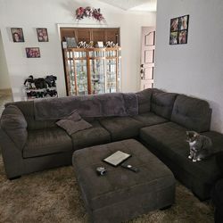 Sectional with Ottoman 
