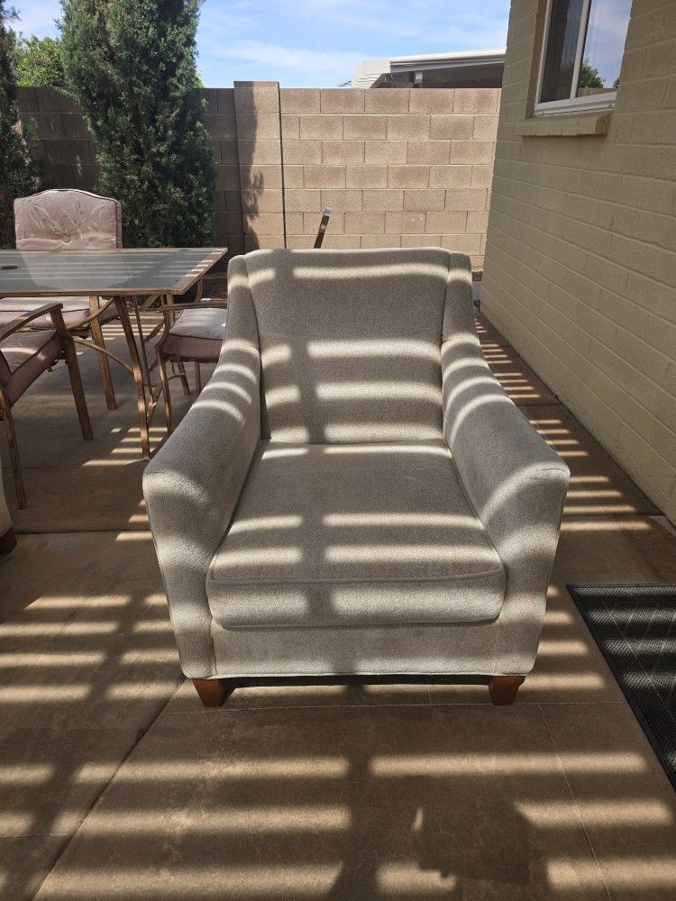 Three Office/salon Chairs Left 100 Obo!!
