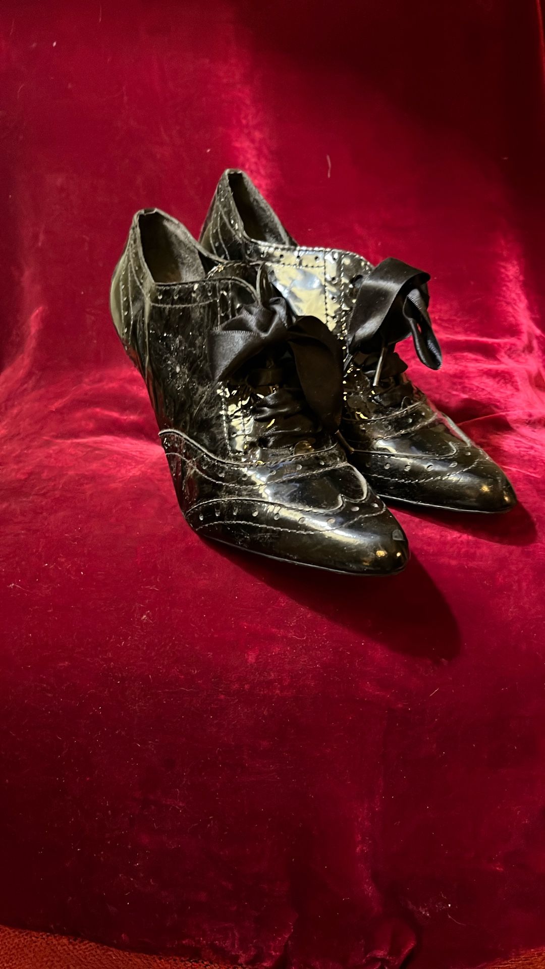 (2)Bundle Anne Klein Black Patent Leather, Satin Lace-Ups Boot & Michael Kors Ankle Bootie, Size 8 1/2/9